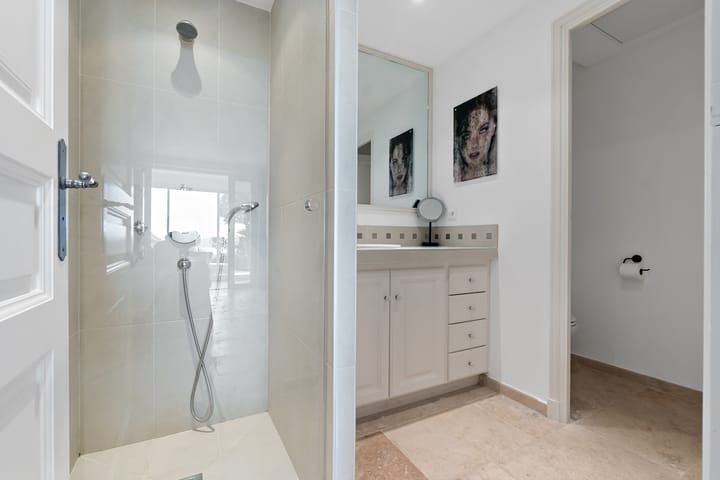 Foto 65 van 4 Rue Paul Arene