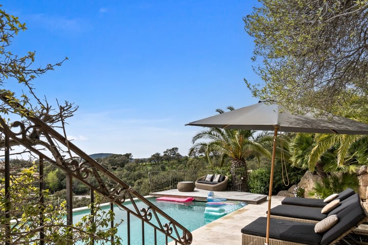 Foto 92 van 4 Rue Paul Arene