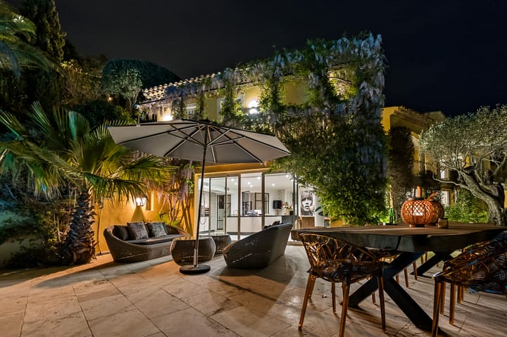 Foto 104 van 4 Rue Paul Arene