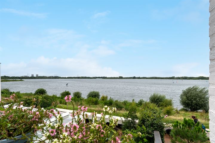 View photo 37 of Aan de Dijk 180