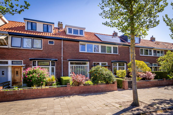 Bekijk foto 2 van Soembastraat 39