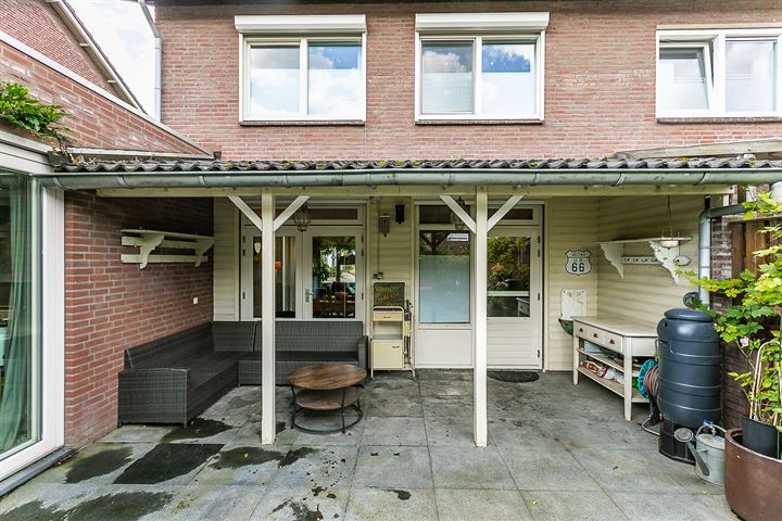 Bekijk foto 32 van Vermeerstraat 10