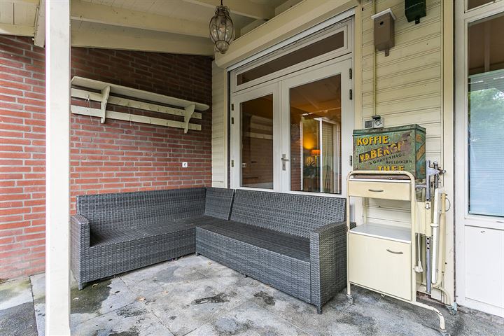 Bekijk foto 35 van Vermeerstraat 10