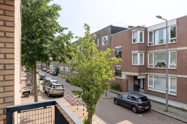 View photo 20 of Bergstraat 33