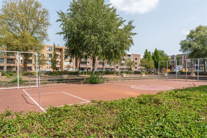 View photo 28 of Bergstraat 33