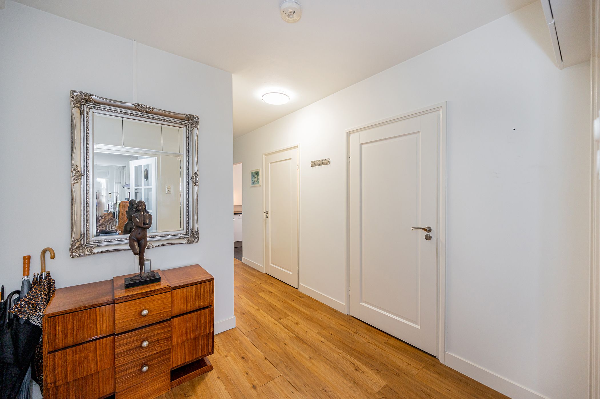 Photo 9 of Biltstein 142