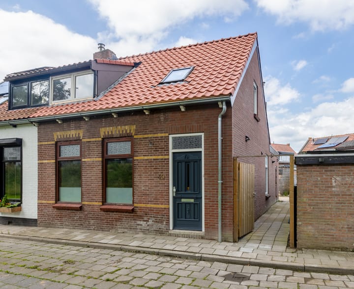 Photo 1 of Beneden Molendijk 30