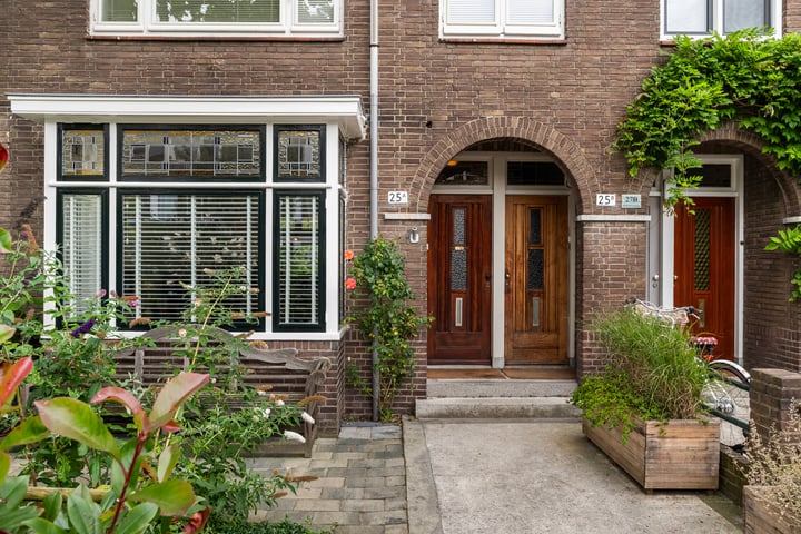 Bekijk foto 2 van Zonnebloemstraat 25-A