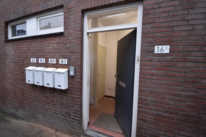 Bekijk foto 4 van Hogestraat 36-6