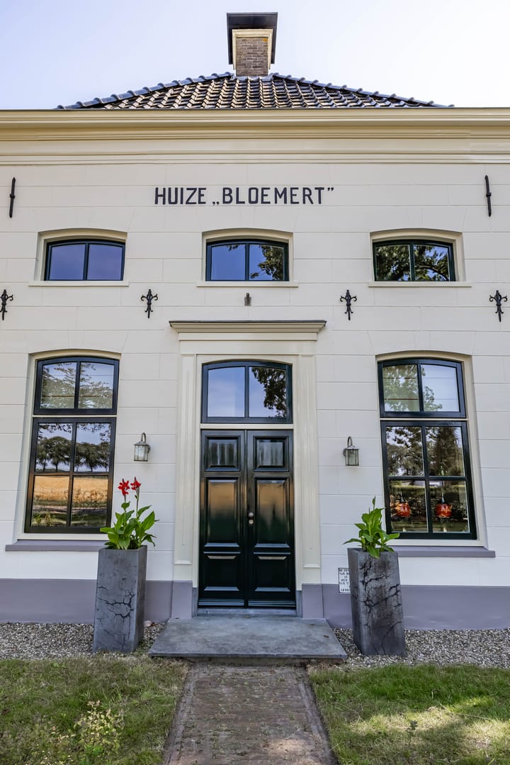 Photo 2 of Noordlaarderweg 11