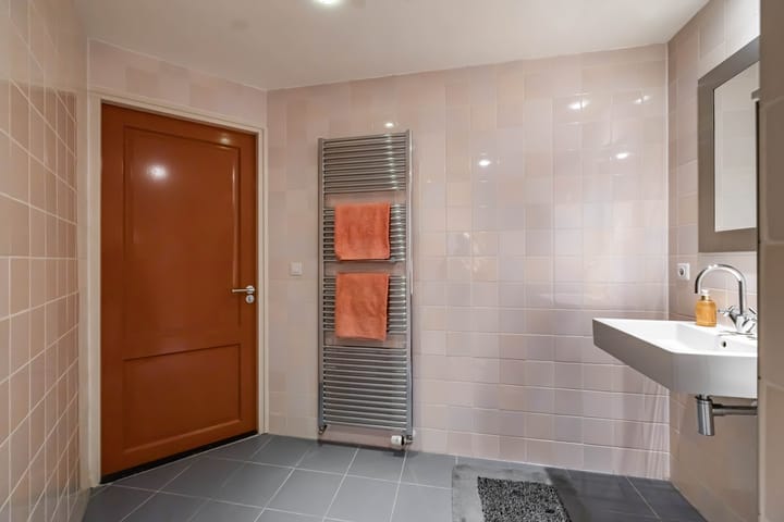 Photo 35 of Noordlaarderweg 11