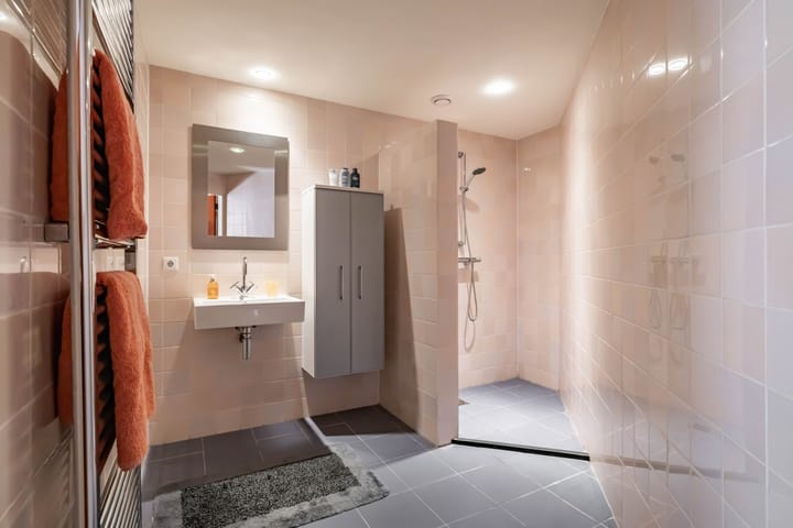 Photo 36 of Noordlaarderweg 11