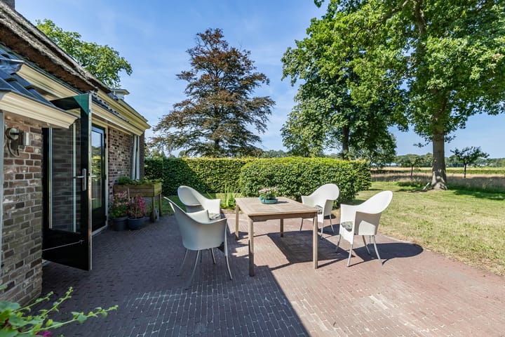 Photo 52 of Noordlaarderweg 11