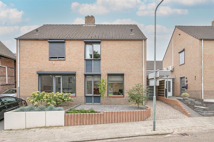 View photo 21 of Merkelbeekerstraat 1-B