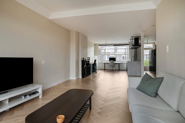 Foto 9 van Van Beuningenstraat 5-02R