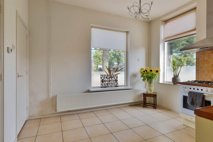 Foto 10 van Hoofdweg 102