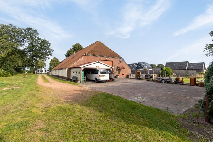 Foto 46 van Hoofdweg 102