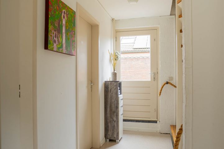 View photo 20 of Beatrixstraat 7