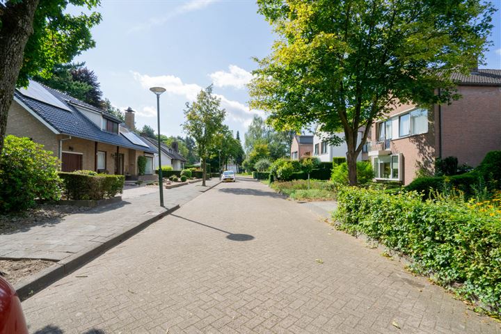 View photo 46 of Beatrixstraat 7