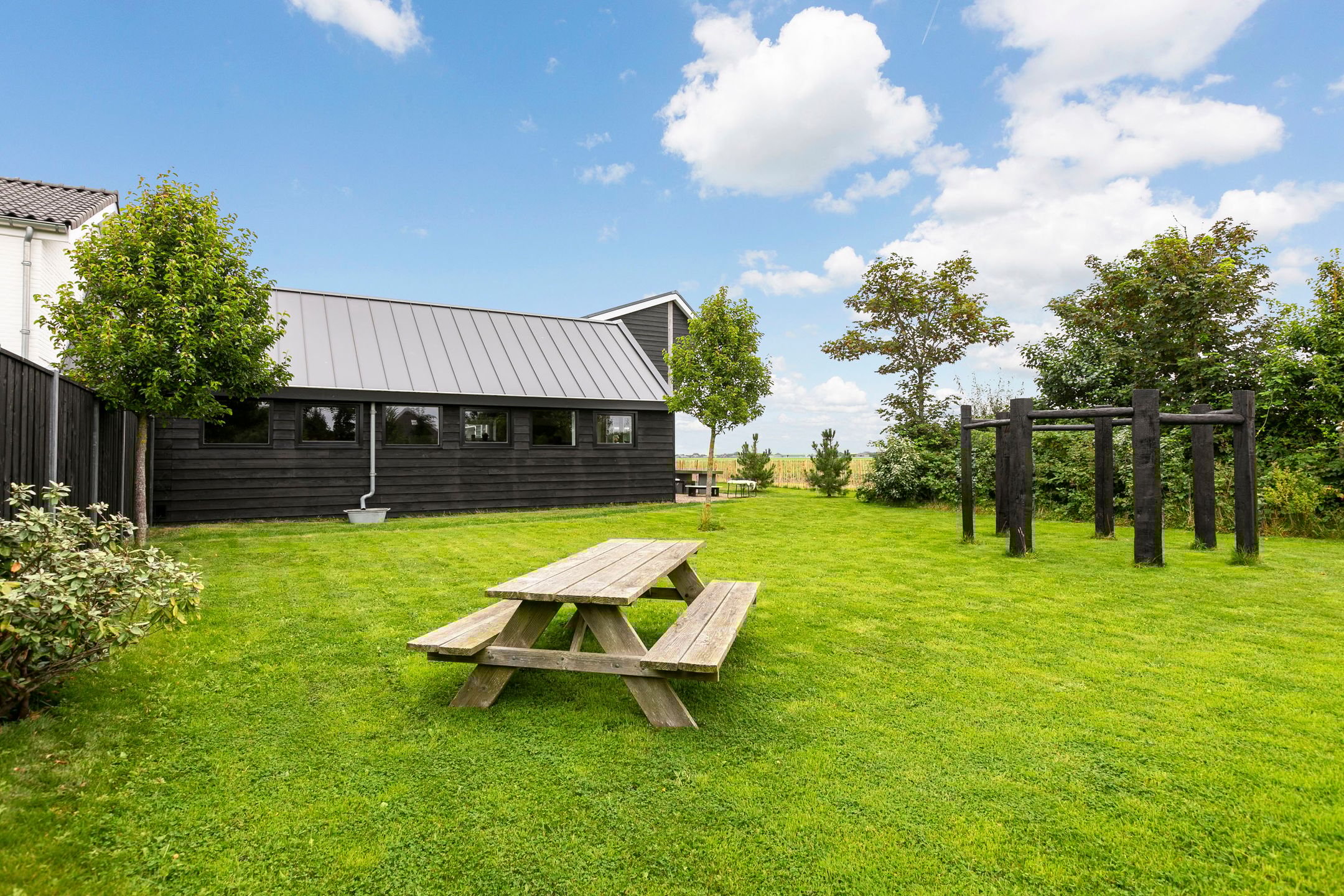 Foto 54 van Westerduinweg 8A, 8B en 10