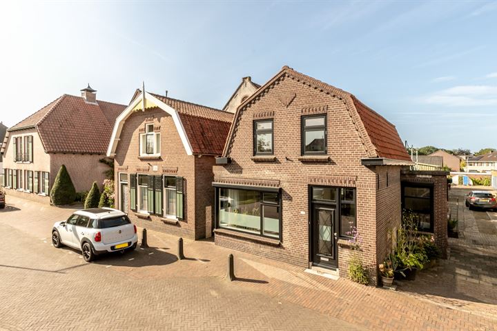 Bekijk foto 1 van Kerkstraat 17