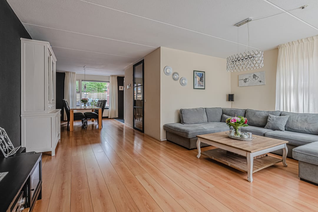 Foto 2 van Azaleastraat 1-A