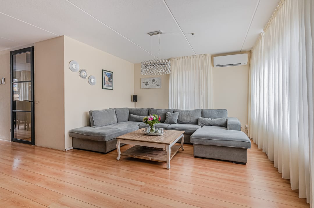 Foto 13 van Azaleastraat 1-A