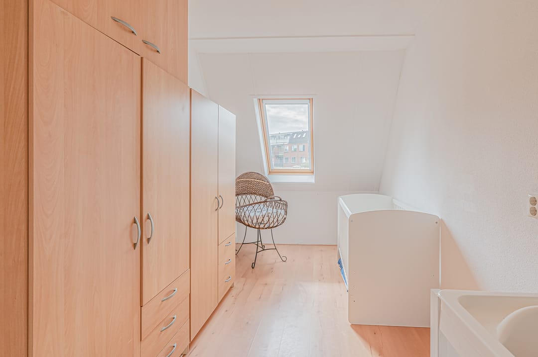 Foto 31 van Azaleastraat 1-A