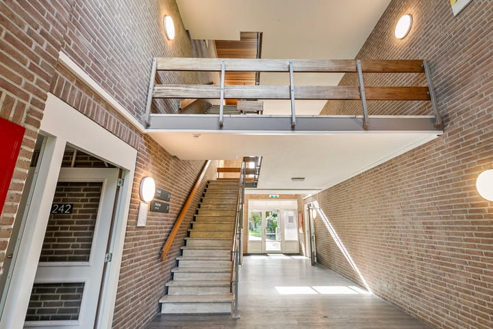 Foto 3 van Hageweg "'t Centrum" 239