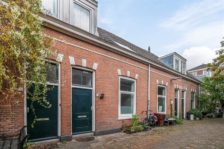 Bekijk foto 1 van Van der Tasstraat 7