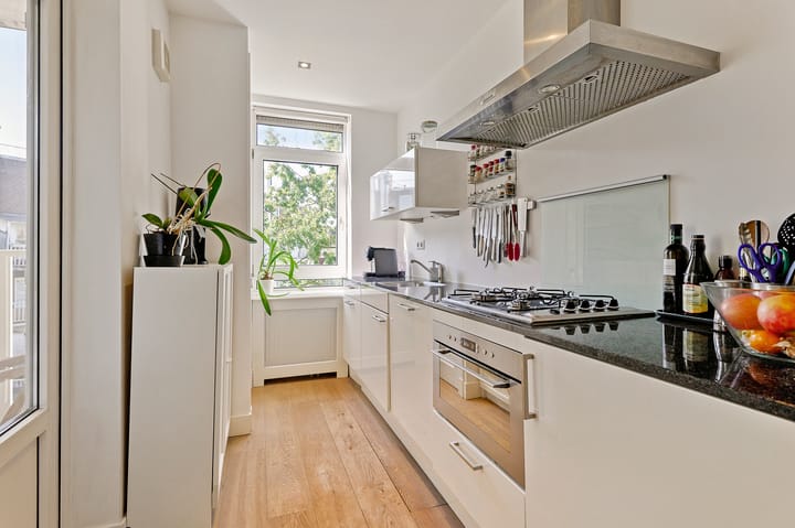 Foto 9 van Van Oldenbarneveldtstraat 72-A3