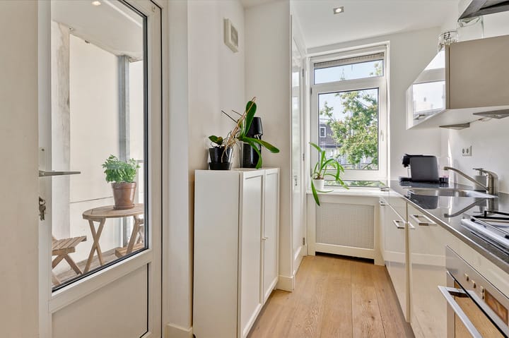 Foto 10 van Van Oldenbarneveldtstraat 72-A3