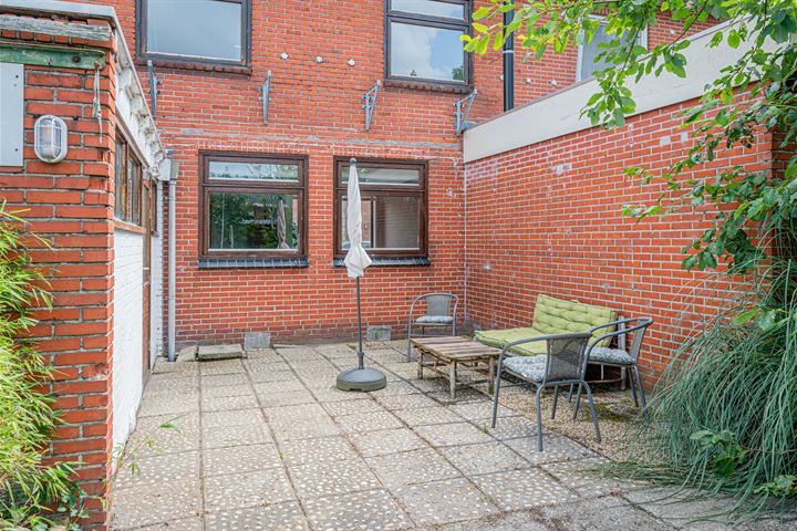 Bekijk foto 36 van Zwanebloemstraat 9