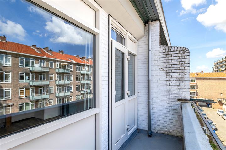 View photo 37 of Pannekoekstraat 22-D