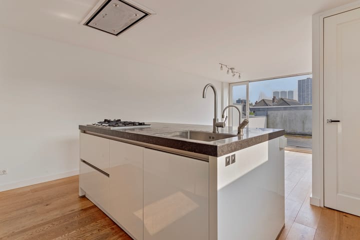 Foto 15 van Witte de Withstraat 51-D