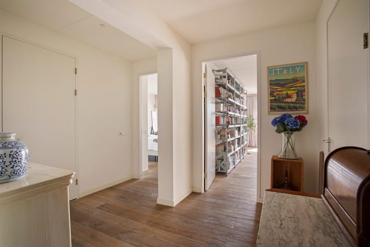 Photo 10 of Tommaso Albinonistraat 10