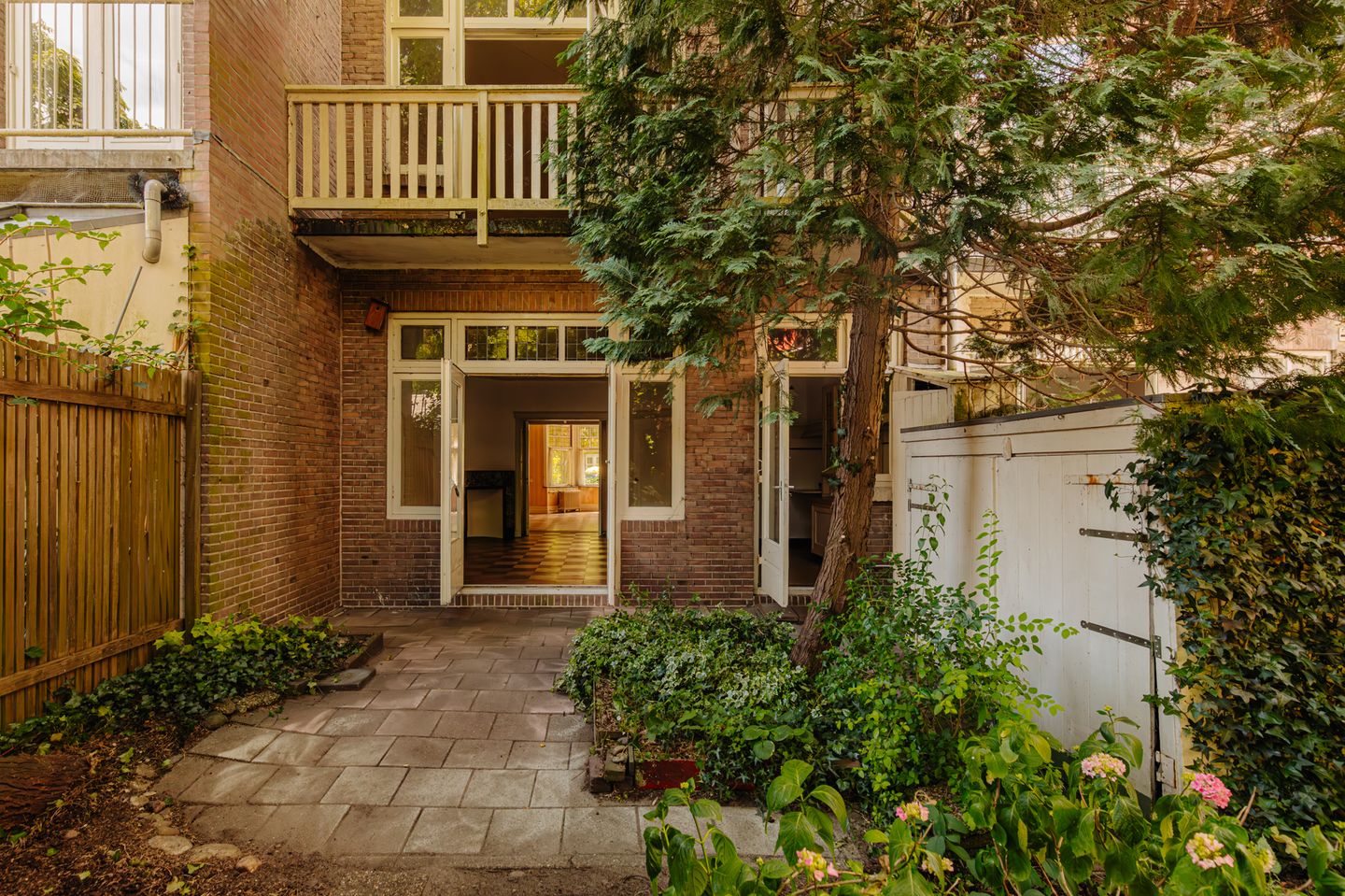 Photo 4 of Gerrit van der Veenstraat 30