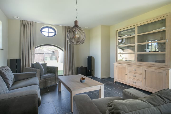 Foto 9 van Oudepolderseweg 11