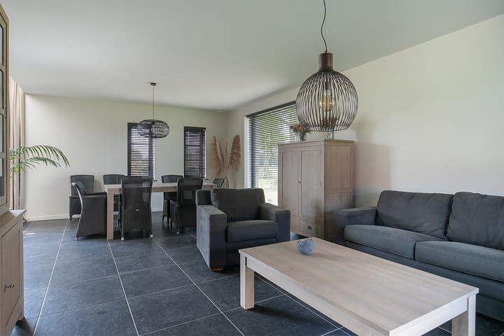 Foto 10 van Oudepolderseweg 11