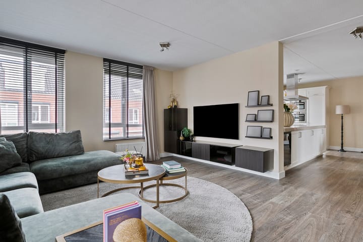 Foto 11 van Prof. Lorentzlaan 11