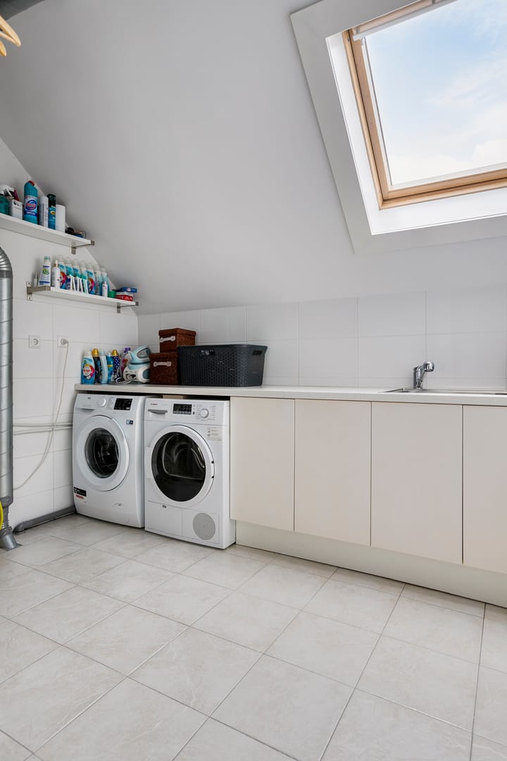 Foto 40 van Prof. Lorentzlaan 11