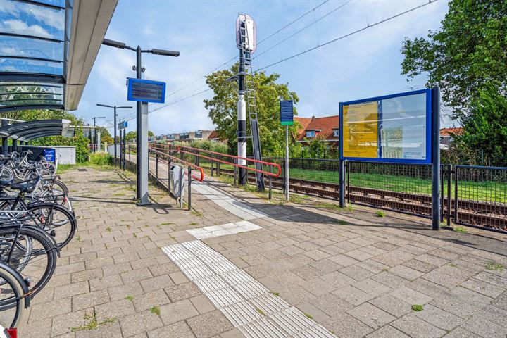 View photo 38 of Broekerhavenweg 60