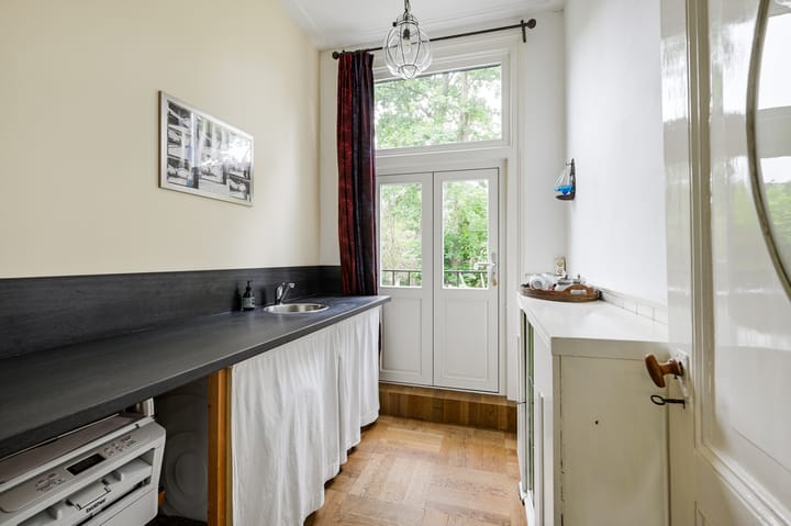 Foto 11 van Floraplein 8