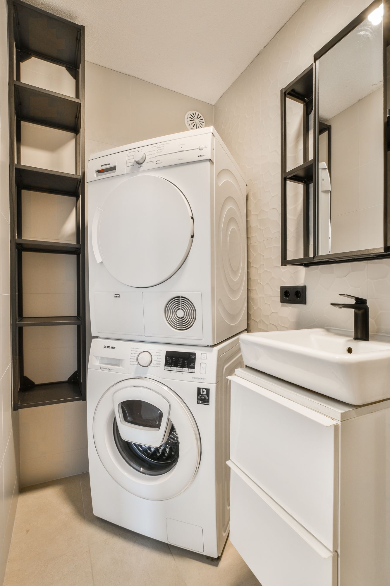 Photo 21 of Dick Greinerstraat 49