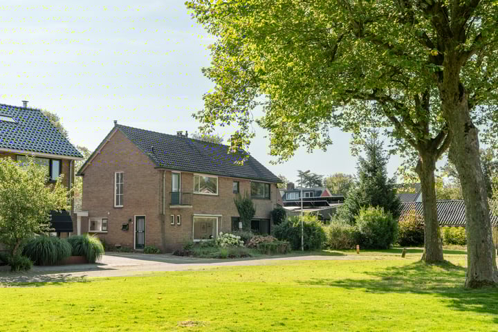Bekijk foto 2 van Eize Bosstraat 13
