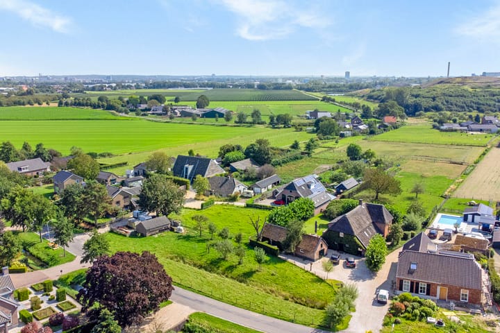 Foto 69 van Hogewaldstraat 17