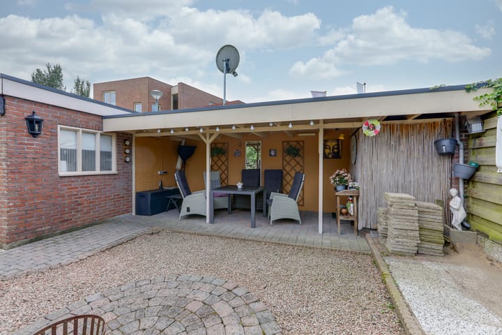 Foto 4 van Burg van Rielstraat 24