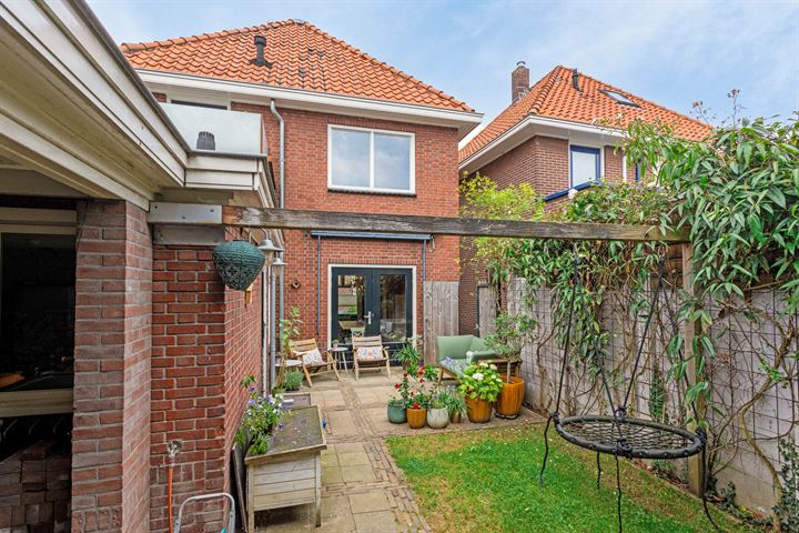 Bekijk foto 39 van Rentenierstraat 32