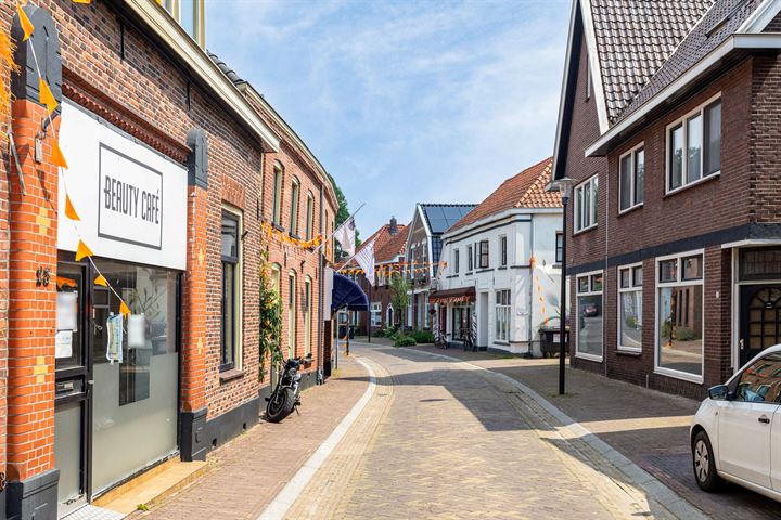 Bekijk foto 44 van Rentenierstraat 32