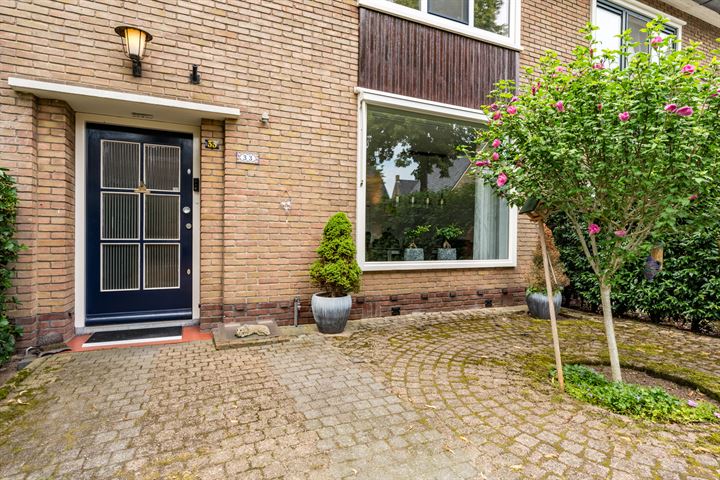 Bekijk foto 41 van De Ruyterstraat 33